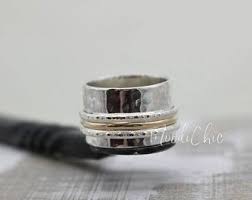 Anillo Spinner De Plata De Ley Anillo De Fidget De Plata De Etsy In 2020 Spinner Rings Gold Silver Spinner Rings Silver Rings