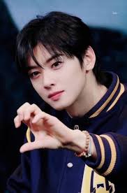 everyone True love is when you value your lover's happiness more than  yours, and make their happiness your first priority.