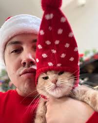 caroline ayres (@ceamay15)