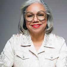 Arlene Slade's Instagram, Twitter & Facebook