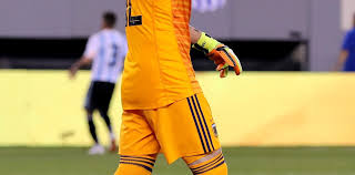 Ya tengo tu corazón, bromeó uno de los mejores porteros del fútbol chileno. El Consejo De Romero Para Armani