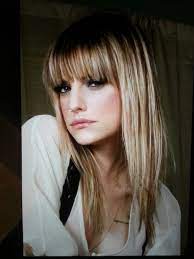 Hmmm Bangs Highlight Low Light Blonde Hair With Bangs Brown Hair Pale Skin Blonde Bangs