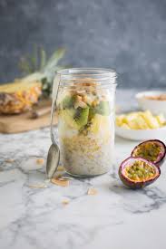 How To Make Delicious Overnight Oats Passion Fruit Smoothie Passionfruit Recipes Fruit Recipes