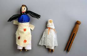 What Toys And Games Did Victorian Children Play Victorian Toys Toys Topic Victorian Crafts