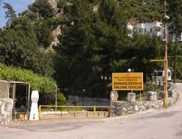 Tarım bakanlığı'na bağlı personeller için günlük ücret 15₺ iken diğer misafirler için bu ücret 20₺ olarak belirlenmiş durumda. Curuyen Tesis Turizme Aciliyor Mugla