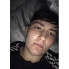 Hayley Cross (@hayleycrossxo)