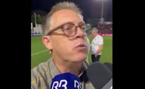 Presidente da FGF se irrita e detona o Grêmio: "Falta de educação,  respeito" Presidente da FGF se irrita e detona o Grêmio: "Falta de  educação, respeito"