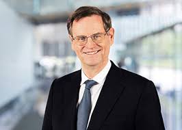 Otte — i ọtte, selbstbezeichnung des verfassers des »eraclius«, einer mittelhochdeutschen bearbeitung in reimpaaren des romans »éracle« von gautier d arras, in dem sich liebes. Dr Holger Otte Chairman Of The Executive Board Br Public Auditor Certified Tax Consultant Lawyer
