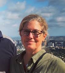 Mara Carney's Instagram, Twitter & Facebook