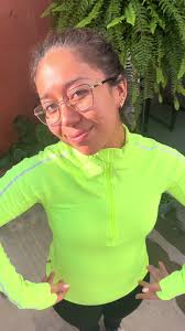 Abby Guzmán (@abigailgz27)