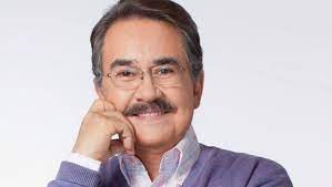 Según se dio a conocer, pedro sola sintió fatiga el pasado jueves por la tarde, por lo que acudió a hacerse la prueba y, cuando le dieron el resultado, salió positivo. La Misma Foto De Pedro Sola Todos Los Dias Startseite Facebook