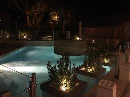 La Piscine De Nuit Picture Of Nouvel Hotel Du Commerce Castellane Tripadvisor
