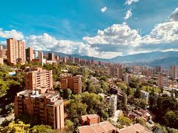 Have you had the chance to check out one of medellin's coolest new areas, along via provenza? Visit Medellin Colombia Tourism Cares