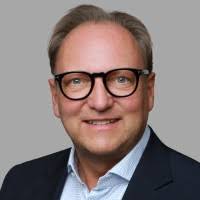 Dr. Torsten Schmidt-Bader