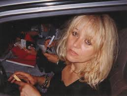 She won a gold and silver in the two backstroke events at the 1988 olympics when only 14 years old (youngest ever to win swimming gold). Egerszegi Krisztina Fia Sorra Ussza A Csucsokat Napi Valasztek
