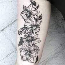 Pretty Daffodil Flowers Tattoo On Leg Daffodil Flower Tattoos Daffodil Tattoo Narcissus Tattoo