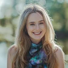 Jennifer Eppler's Instagram, Twitter & Facebook