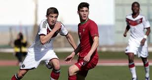 Последние твиты от rubén vinagre (@rubenvinagre). United Is A Dream Defensive Wonderkid Speaks Of Playing Under Jose Mourinho The Faithful Mufc