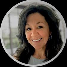 Honored to award these Green Jacket winners—proof that true success is  about lifting others up along the way.