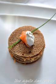Millefeuille De Crepes De Ble Noir Au Saumon Fume Saumon Fume Gateaux Etonnants Ble Noir