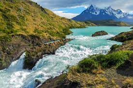 Torres del paine's two most famous trekking routes are the w trek and the o, or full circuit, both incorporating the grey lake, french valley and ascensio world famous trekking awaits in torres del paine national park. Nationalpark Torres Del Paine Chile Franks Travelbox
