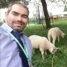 Raphael Moss FCCT, FCMI CMgr (@mrrmoss)