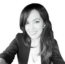 Lori Moye's Instagram, Twitter & Facebook