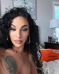 Who is Tom Sandoval's GF Victoria Lee Robinson? The model