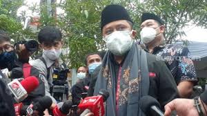 Tengku zulkarnain, kata dr diana tabrani. Yusuf Mansur Berduka Ustaz Tengku Zul Meninggal Beliau Orangnya Istiqomah Suara Jakarta