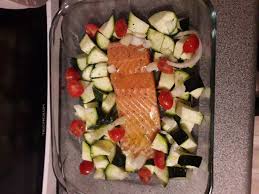 Saumon Au Four Tomates Et Courgettes Recette Saumon Au Four Recette Saumon Au Four Recette Saumon