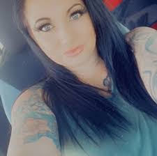 Amanda Stone's Instagram, Twitter & Facebook