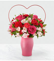 Today, the best known are ftd, teleflora, and interflora. The Ftd Sweet And Swooning Bouquet Cedar Rapids Ia Florist