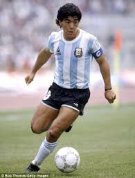 El mejor jugador de fútbol de la historia, maradona fue la estrella del mundial de méxico 1986 donde se consagró campeón junto a la selección argentina. Diego Maradona Argentina Http 1502983 Talkfusion Com Product Connect Best Football Players Good Soccer Players Sport Football