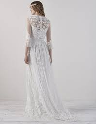 Edet By Pronovias Innocence And Seduction Come Together In
