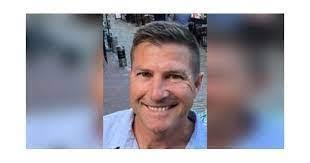 Christopher Cichowicz's Instagram, Twitter & Facebook