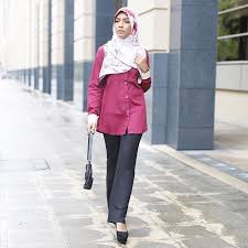 Seragam kantor wanita muslim tidak harus selalu membosankan dan terlihat begitu kaku. Model Baju Kerja Wanita Berhijab Jilbab Unyu