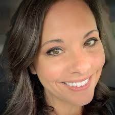 Rochelle Ramirez (@Roch_Accredible)