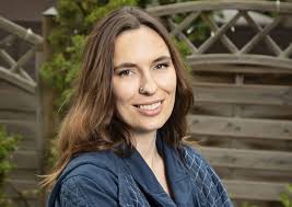 Award-winning master's student researches immigrant mothers' experience of  their children's language loss