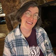 Cynthia Deering's Instagram, Twitter & Facebook