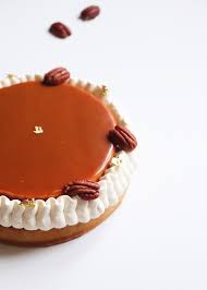 Tarte Caramel Vanille Pecan Glacage Miroir Caramel Recette Olivia Patisse En 2020 Tarte Caramel Glacage Caramel Caramel