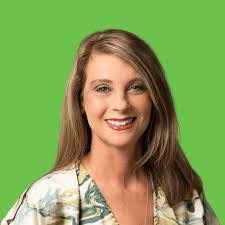 Liz Mcfarland's Instagram, Twitter & Facebook