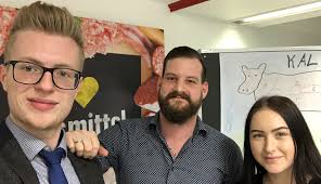 Dennis, Bildungsreferent Einzelhandel: „Man kann alles erreichen, wenn man  es will!”