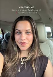 Leann Comstock Cranston