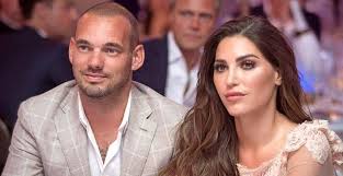 Born in ibiza, spain to a dutch mother and a spanish father, she and her seven brothers and sisters grew up in the shadow of domestic violence. Wesley Sneijder Her Seyi Itiraf Etti Yolanthe Cabau Spor Haberi