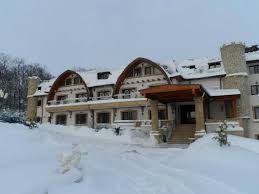 Pentru a afla ofertele si disponibilitatea, completati mai jos data de intrare. Hotel Restaurant La Castel 3 Iasi Romania Romania Mama Stiri Administratie Publica Anunturi Joburi Turism Sport Lifestyle Divertisment