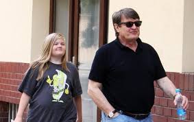 Jitka zelenková, ladislav štaidl, ladislav štaidl se svým orchestrem, sbor orchestru ladislava štaidla —it´s my law. Pravnik Ladislava Staidla Artur Je U Taty Spokojeny Iveta Tvrdi Nesmysly Ahaonline Cz