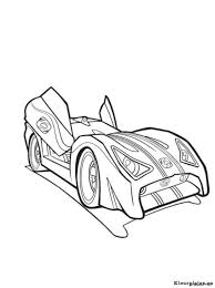 Vooraanzicht van een sedan kleine auto voor de garage. Mewarn08 Kleurplaat Team Rox