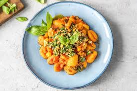 Gnocchi In Cremiger Tomatensosse Rezept Hellofresh Rezept Spinat Sosse Tomatensosse Rezepte