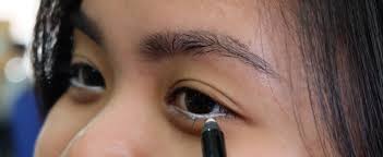 3 Eyeliner Pensil Putih Bagus Dari Brand Lokal Female Daily