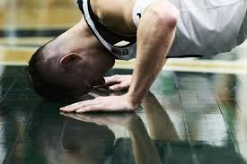 MSU seniors forced to delay floor-kissing tradition in win over Rutgers